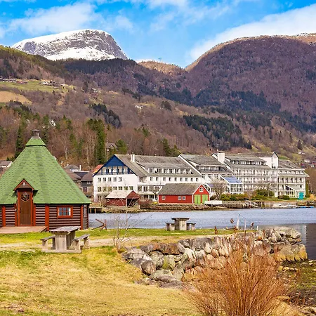 מלון Ulvik Camping *