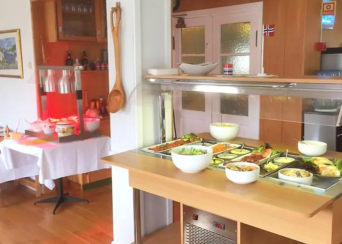 מלון Ulvik Camping *