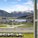 Ulvik Camping 酒店 于尔维克