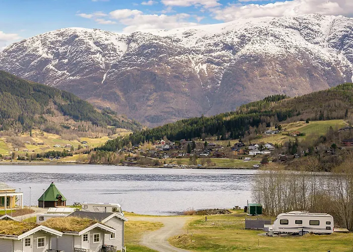 Ulvik Camping מלון אולביק