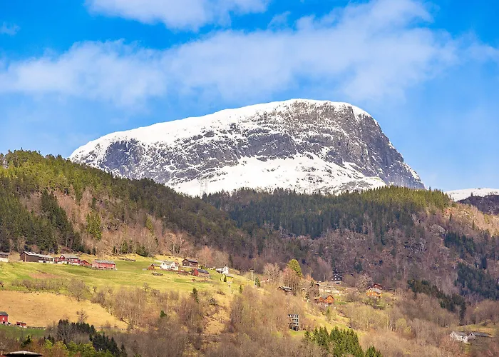 מלון Ulvik Camping *